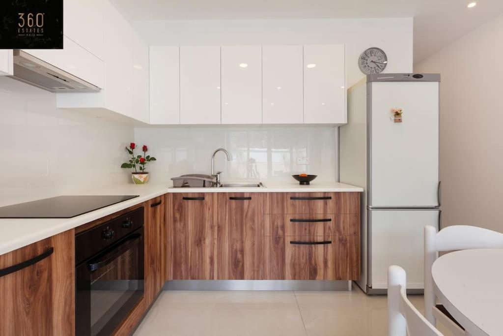 Comfy Apt With Terrace, 5 Mins To Sliema Ferries By 360 Estates Gzira Exterior photo