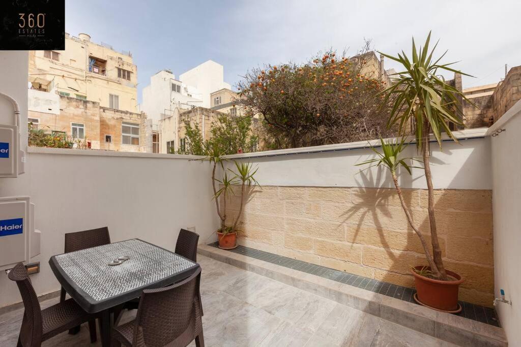 Comfy Apt With Terrace, 5 Mins To Sliema Ferries By 360 Estates Gzira Exterior photo